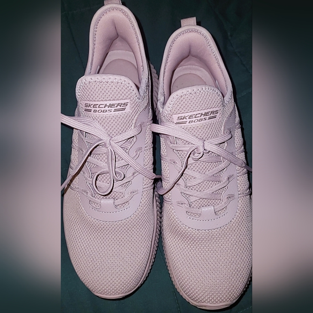 Skechers Women's Light Pink Sneakers